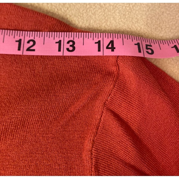 Zara Man Ultra soft cotton V-neck in brilliant tomato, ribbed cuffs/hem - Picture 9 of 9